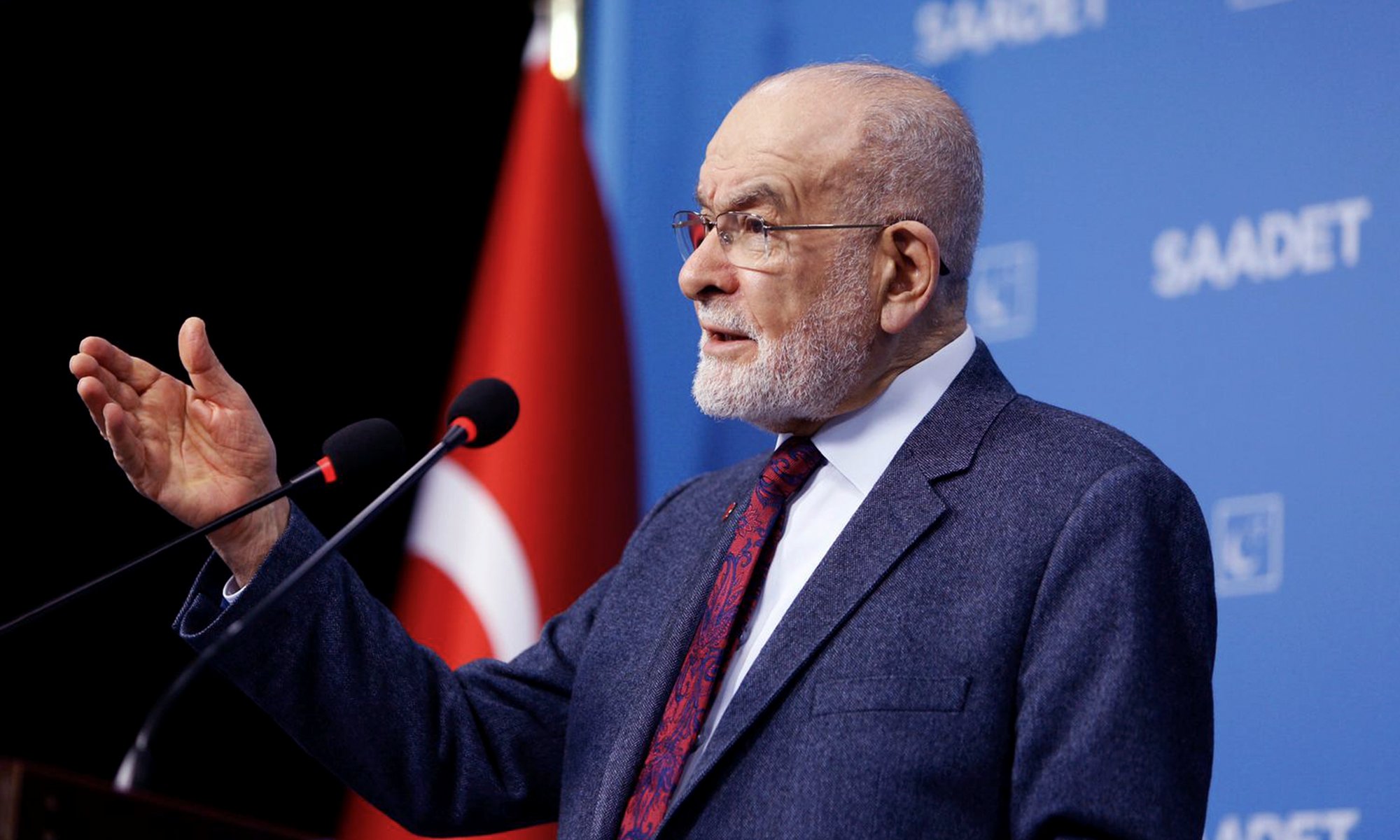 İktidar Hayallere Sarılıyor!